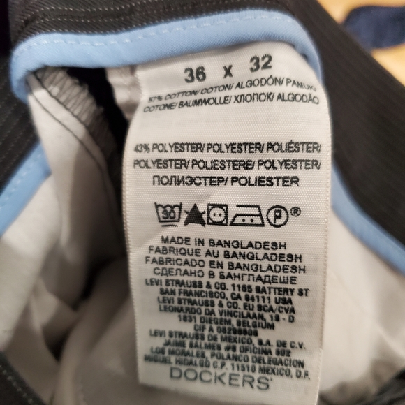 Men's Dockers Signature Khaki Pants - Picture 3 of 4